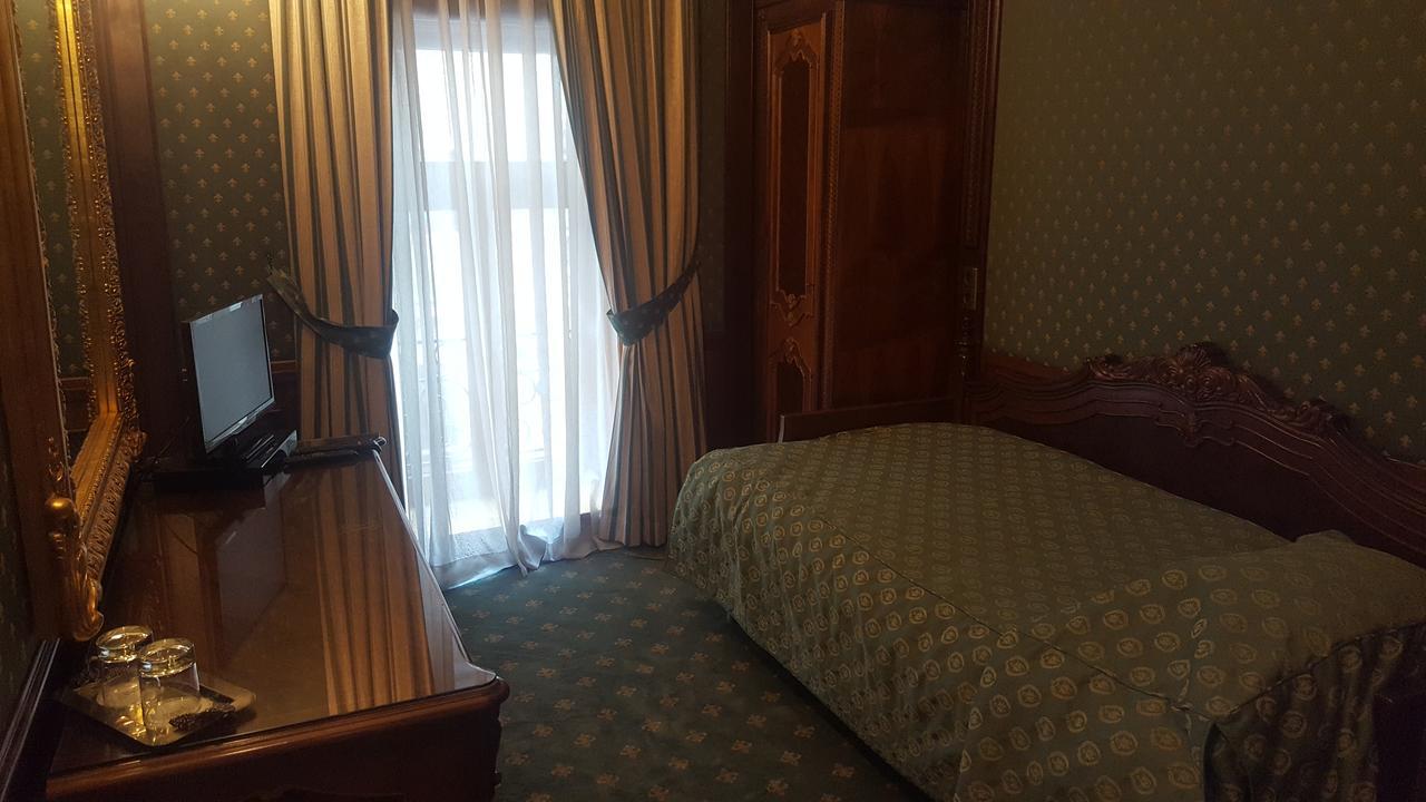 Hotel Casa Capsa Bucureşti Ngoại thất bức ảnh
