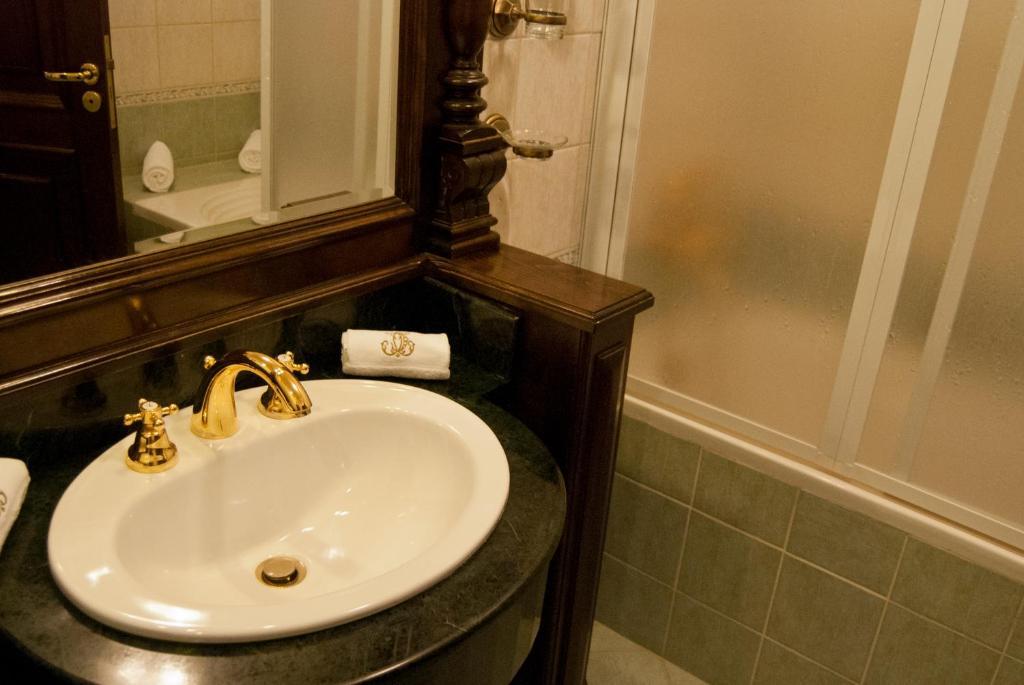 Hotel Casa Capsa Bucureşti Ngoại thất bức ảnh